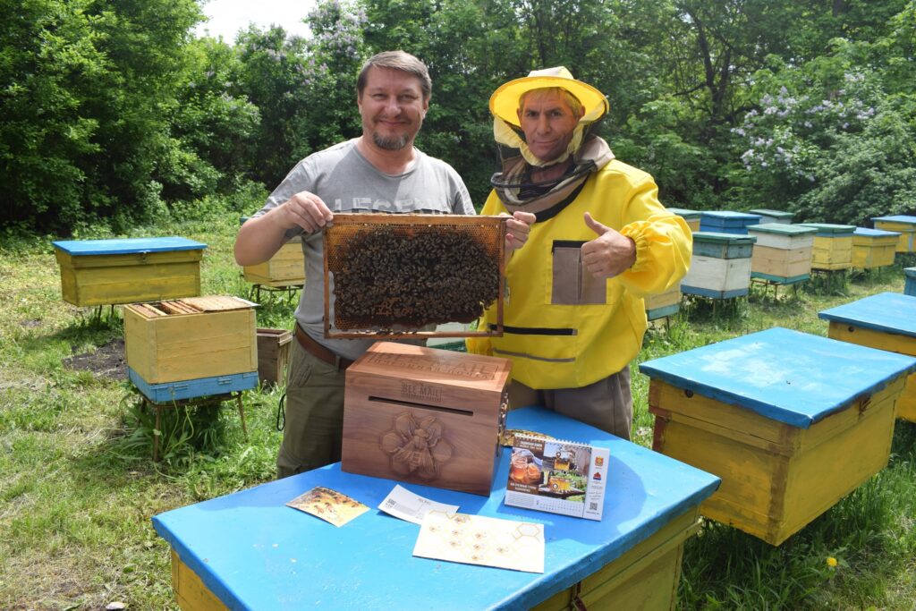 Пчелиная почта