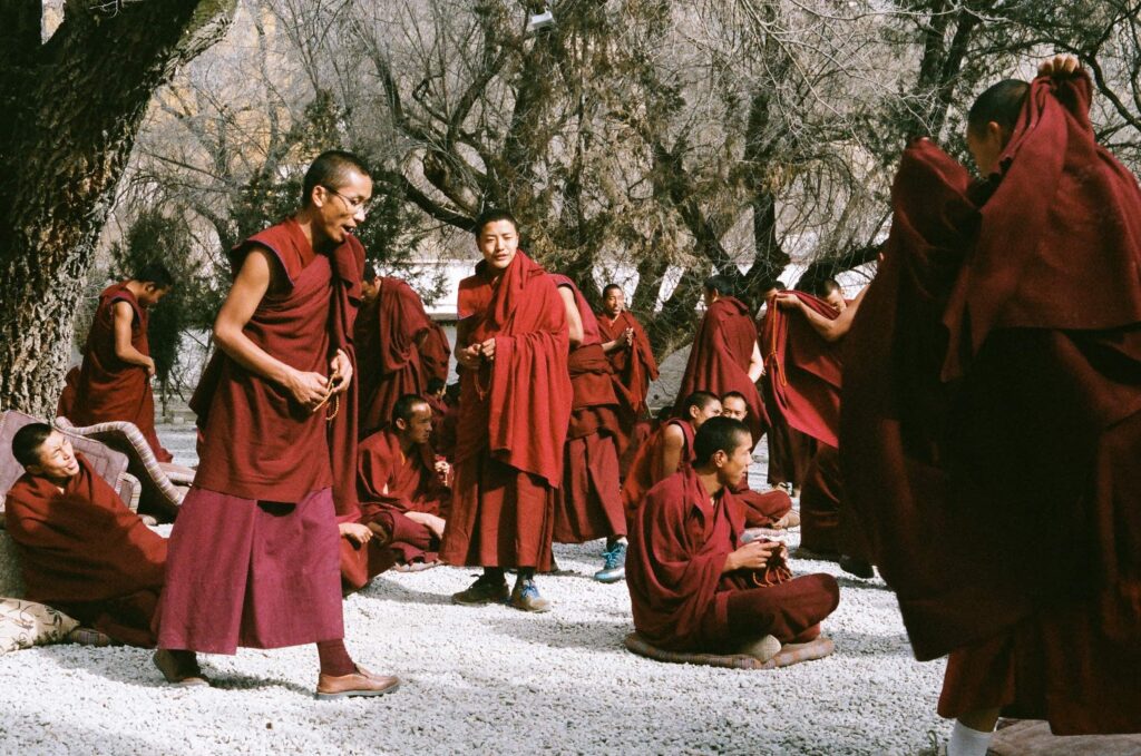 «Мир мы должны взращивать в сердце»: обращение Далай-ламы