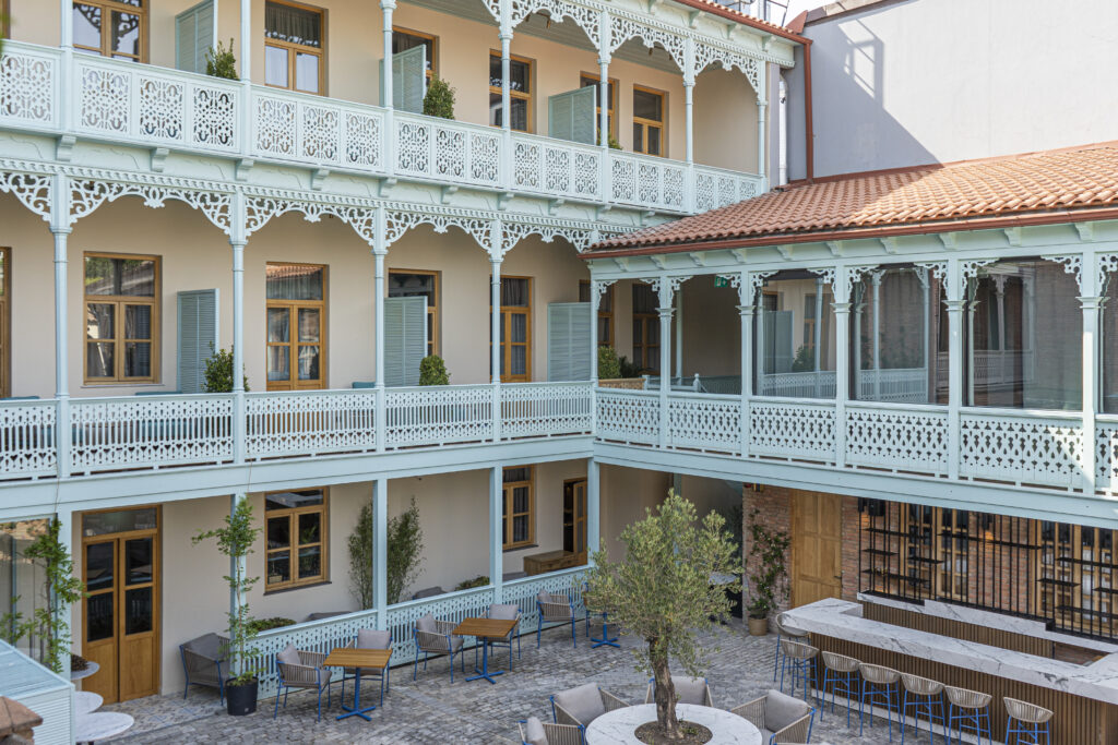 Незабытое старое: современный отель в центре Тбилиси